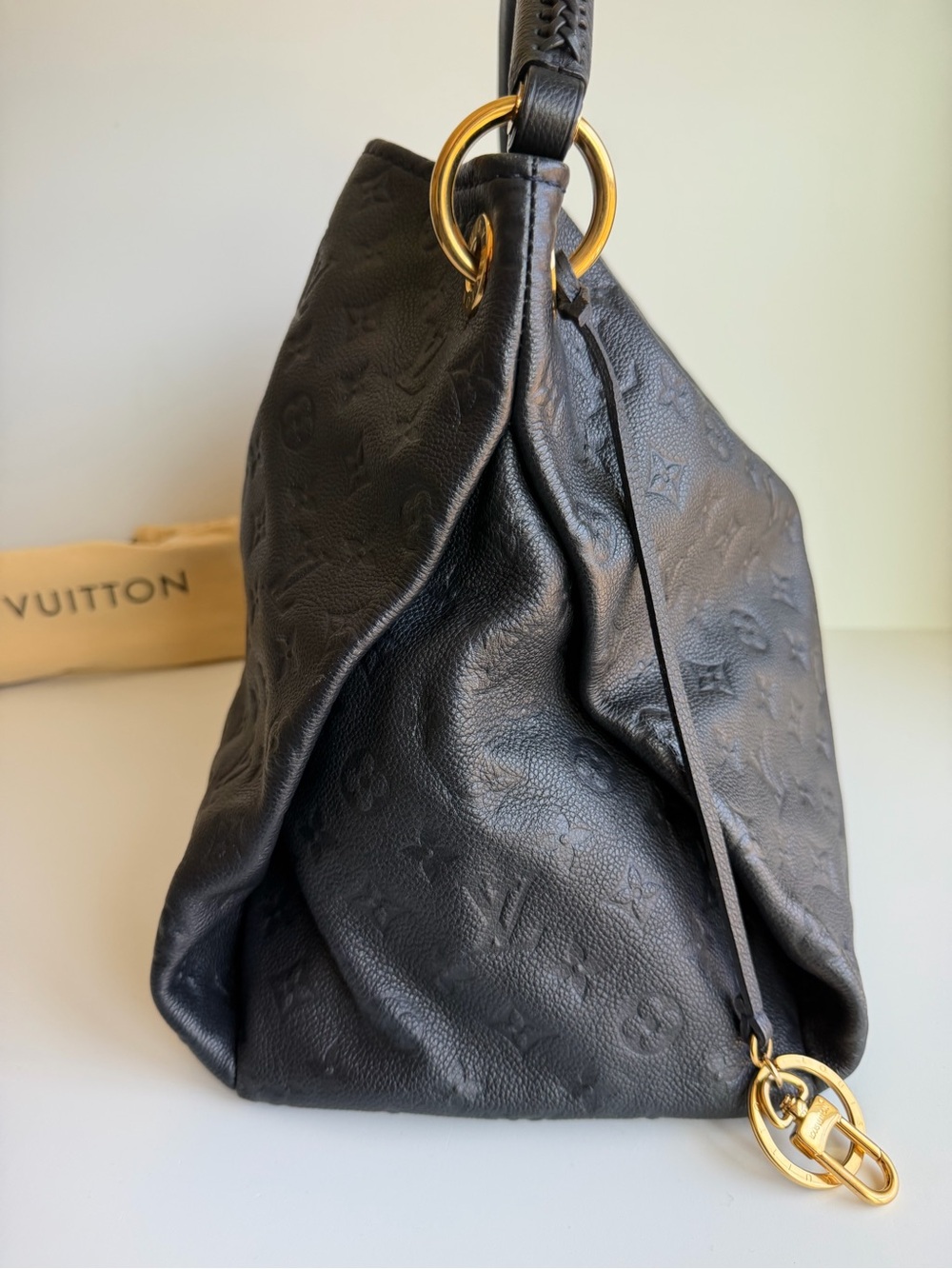 Authentic Louis Vuitton Artsy MM Infiniti Midnight Blue Empreinte Leather Bag - Picture 9 of 16